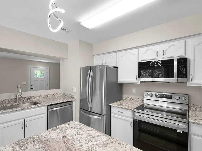 19306 Sandy Lake Dr — Photo 13