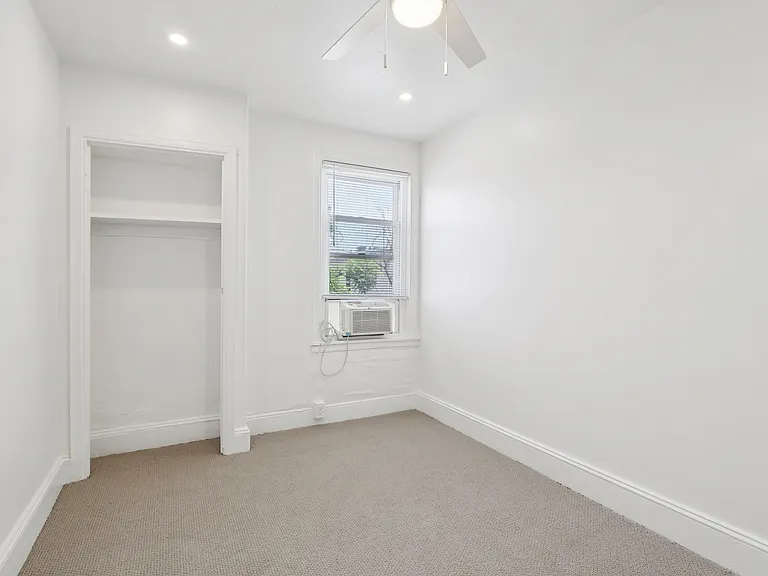 1713 Monument St — Photo 11