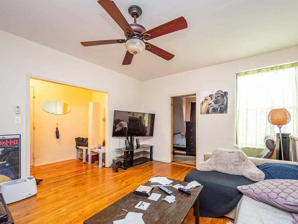 1st image of 2455 27th St APT 3A