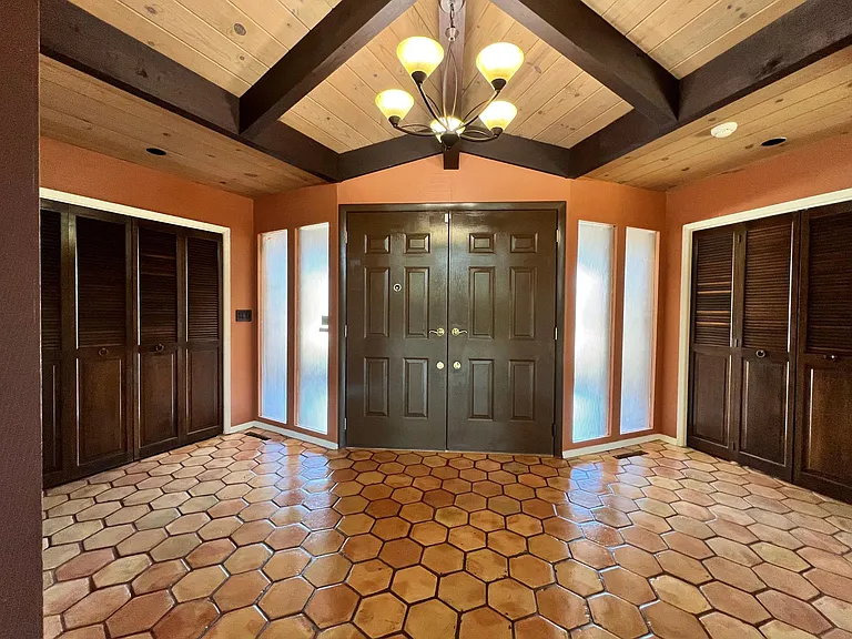 7757 Country Ln — Photo 14