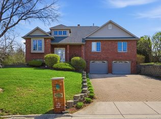 8839 S 83rd Ave, Hickory Hills, IL