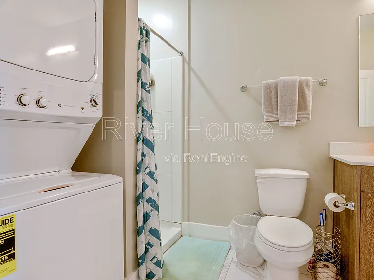 102 River House Pl #1H — Photo 8