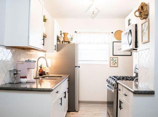 915 Lead Ave SW, Albuquerque, NM 87102