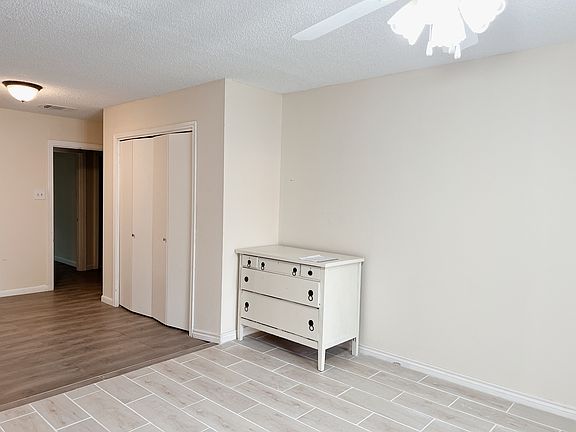 2nd image of 616 Avenue J