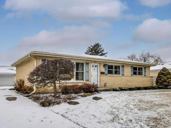 408 S Deborah Ln, Mount Prospect, IL 60056