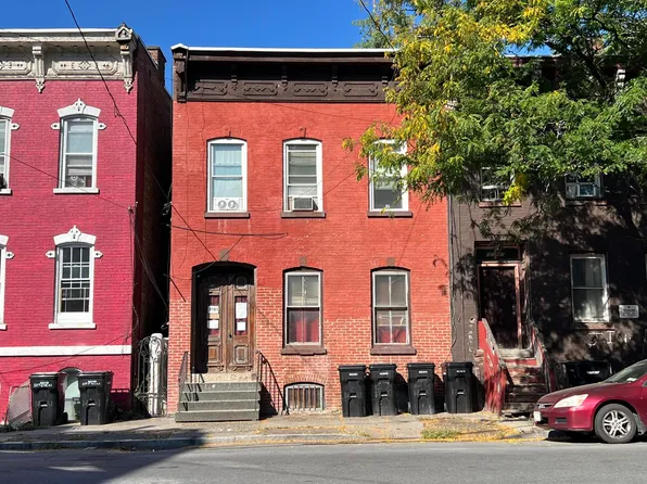 3161 6th Avenue, Troy, NY 12180