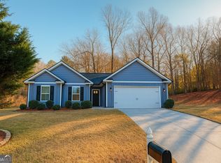 178 Cole Court Dr, Commerce, GA 30529