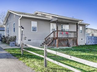 228 Ida Rogers Dr, Hendersonville, NC 28792