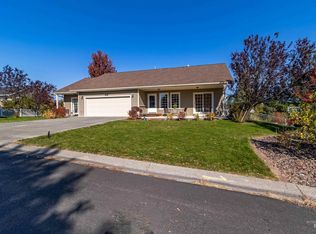807 Rachel St, Troy, ID 83871