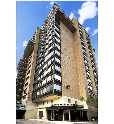 Sold by R New York | media 11