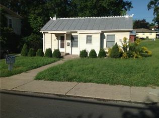 859 Washington St, Weston, MO 64098