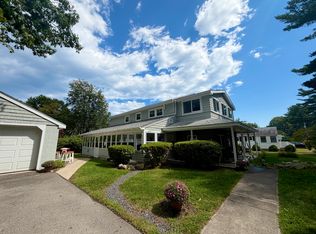 11 Oceanside Ave W, York, ME 03909