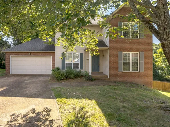 305 Roundhill Cv, Nashville, TN 37211