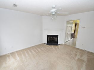 3818 J9 Sterling Pointe Dr, Winterville, NC 28590