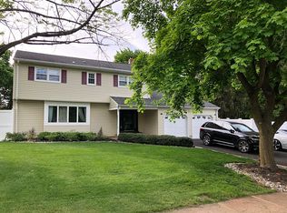 2 Colony Ct, Somerset, NJ 08873