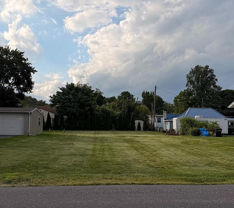 1st image of 103 Hutton Rd