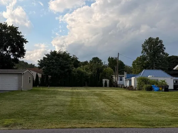 103 Hutton Rd, New Cumberland, PA 17070