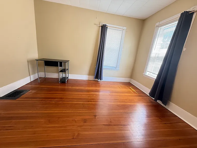 53 Litchfield St #1 — Photo 12