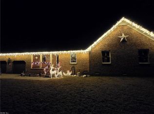 104 Chrisfield Cir, Smithfield, VA 23430