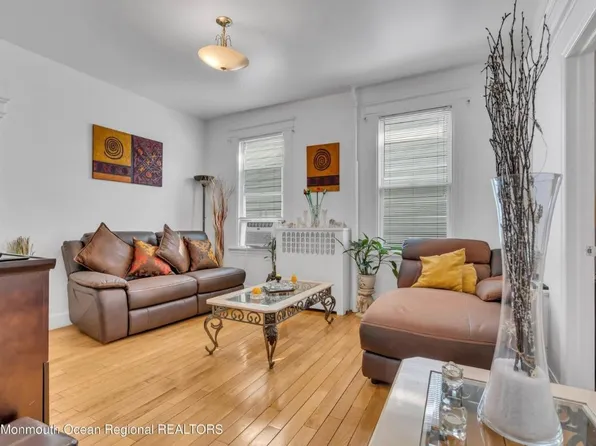 (undisclosed Address), Elizabeth, NJ 07202