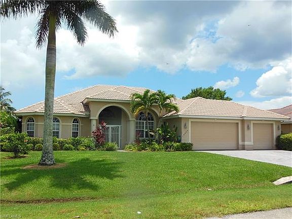 2nd image of 18469 Royal Hammock Blvd