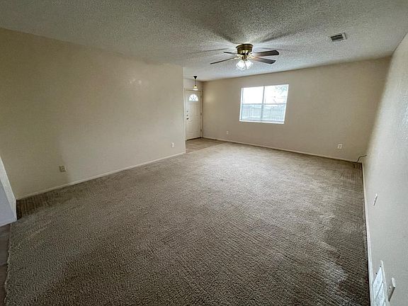 4th image of 2501 Mark Dr