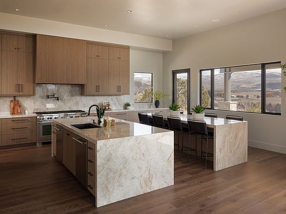 5th image of 3057 E Corral Peak Cir #147