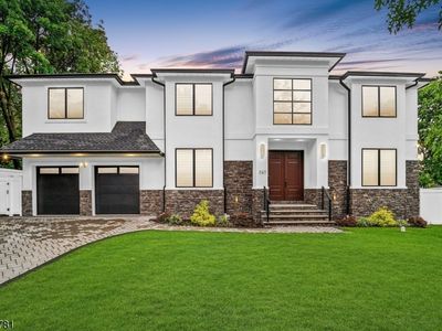 241 Washington Pl, Paramus, NJ, 07652
