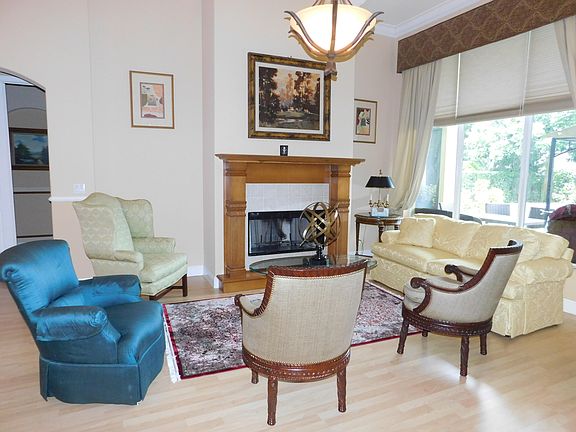 5th image of 2904 Fontana Ln
