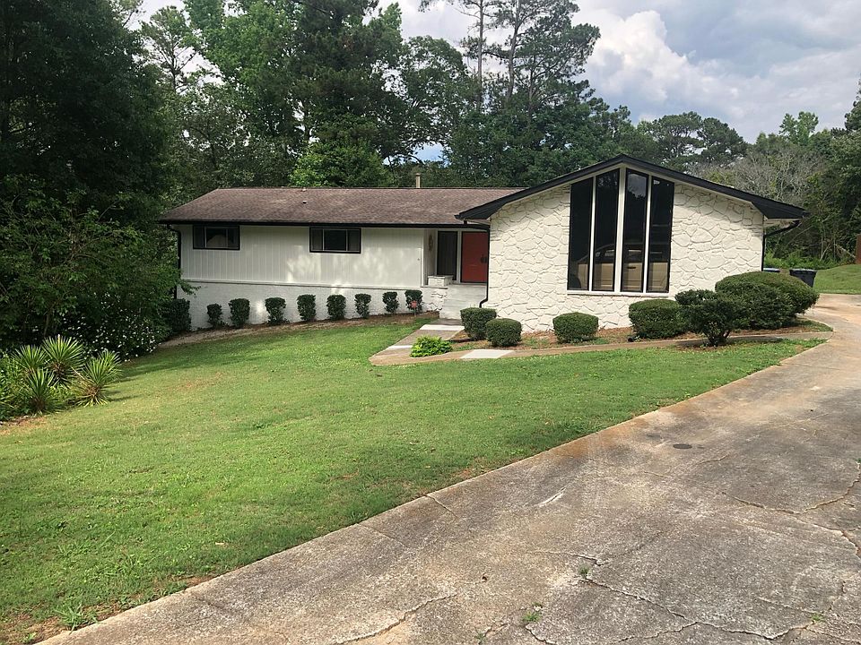 1st image of 3780 Clubhouse Ln SE
