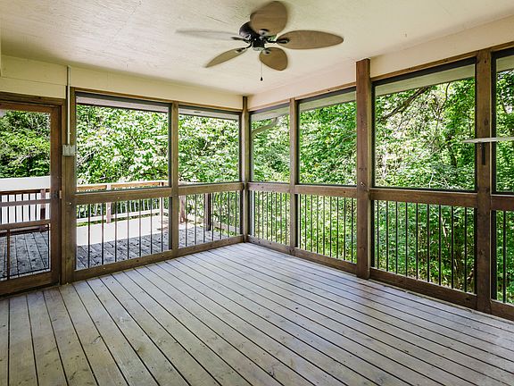 3rd image of 2404 S Lizzie Ln