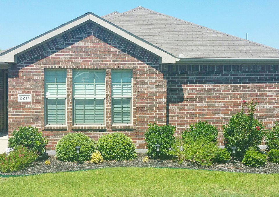 1st image of 2217 Julian Dr