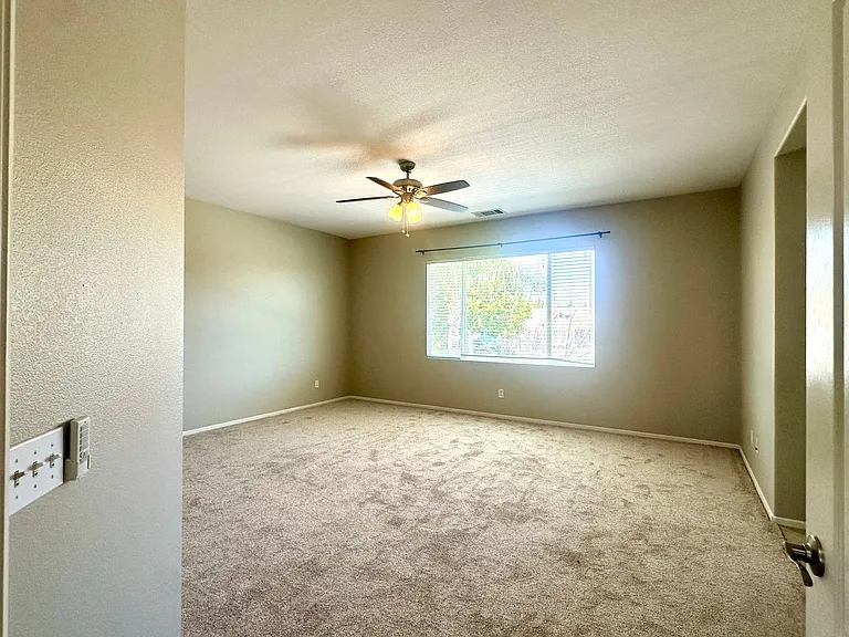 36026 Kiel Ct — Photo 17