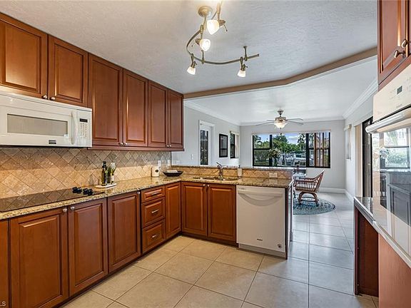 5th image of 881 Panama Ct Unit 311