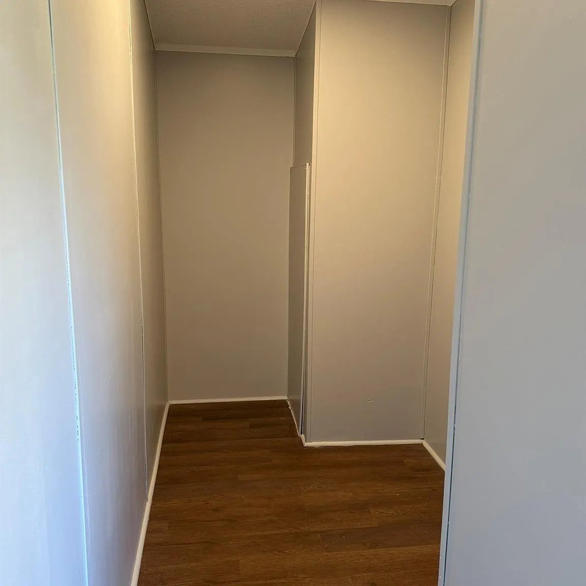 3 bed, 2.0 bath, 1100 sqft, $1,350 — Photo 4