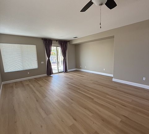 5th image of 2544 Woodacre Ln