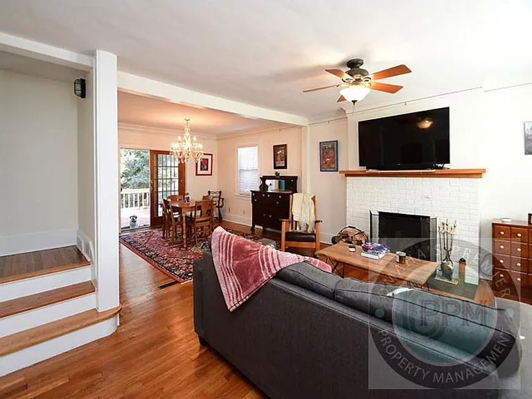 4806 Webster St — Photo 11
