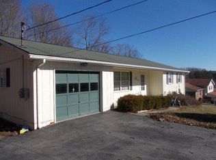 706 Bluestone Rd, Beckley, WV 25801