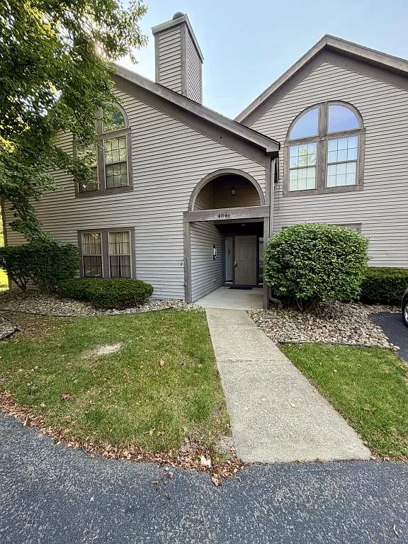 4046 Saint Andrews Ct., Unit 1 — Photo 1