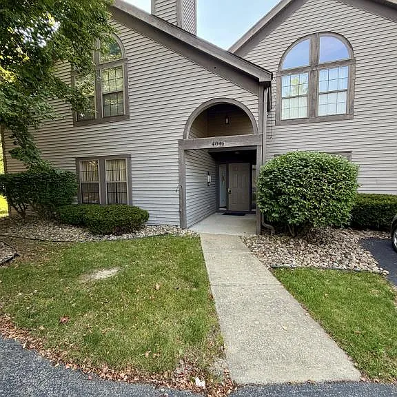 4046 Saint Andrews Ct #1 — Photo 1
