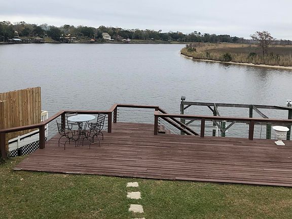 3rd image of 7408 Riverview Dr