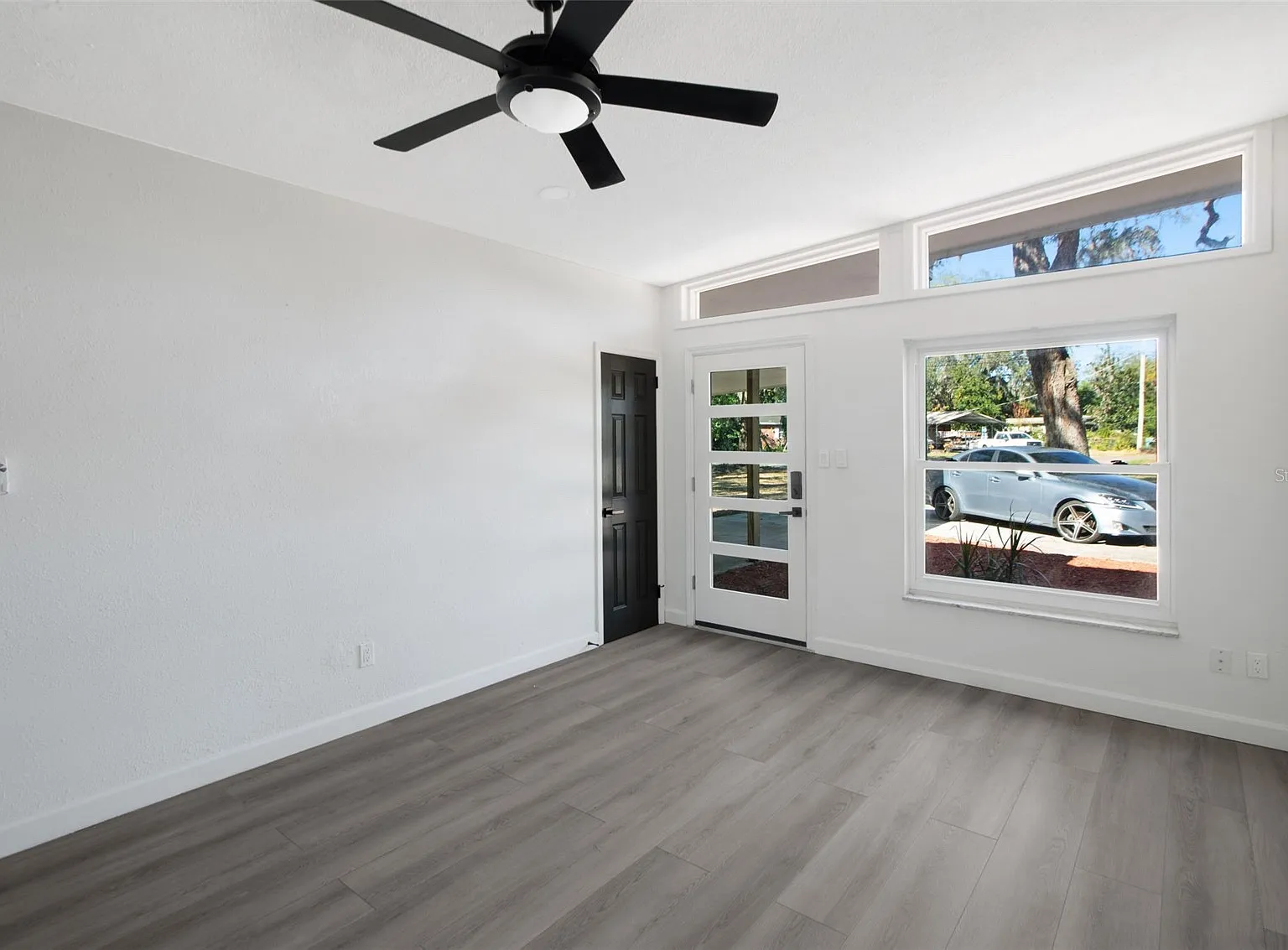 2 bed, 1000 sqft, $2,150 — Photo 3