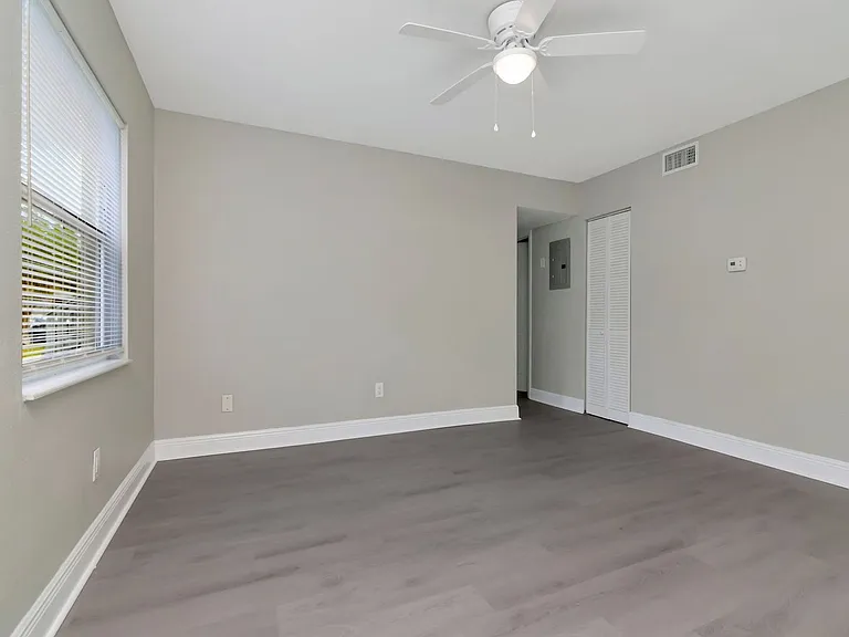 107 Karde Ln #C — Photo 6