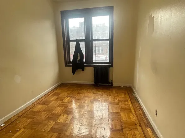 7201 4th Ave #3, Brooklyn, NY 11209