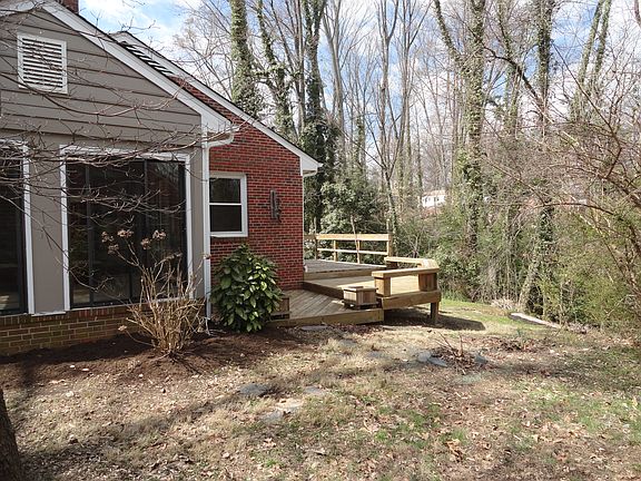 4th image of 3504 Grandview Dr