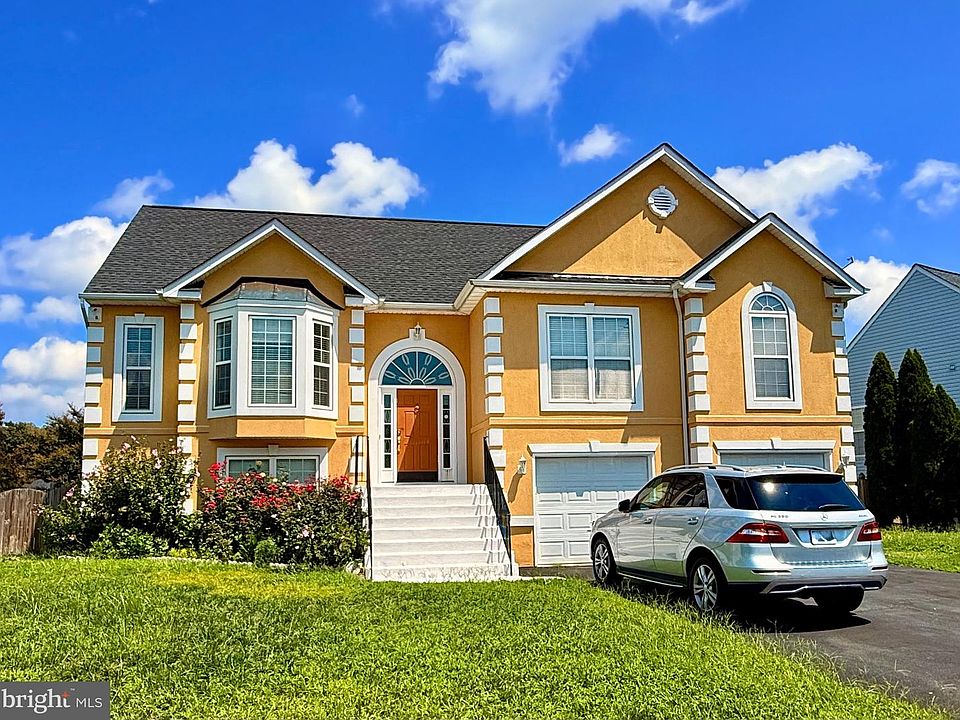 1st image of 6117 Crown Grant Dr