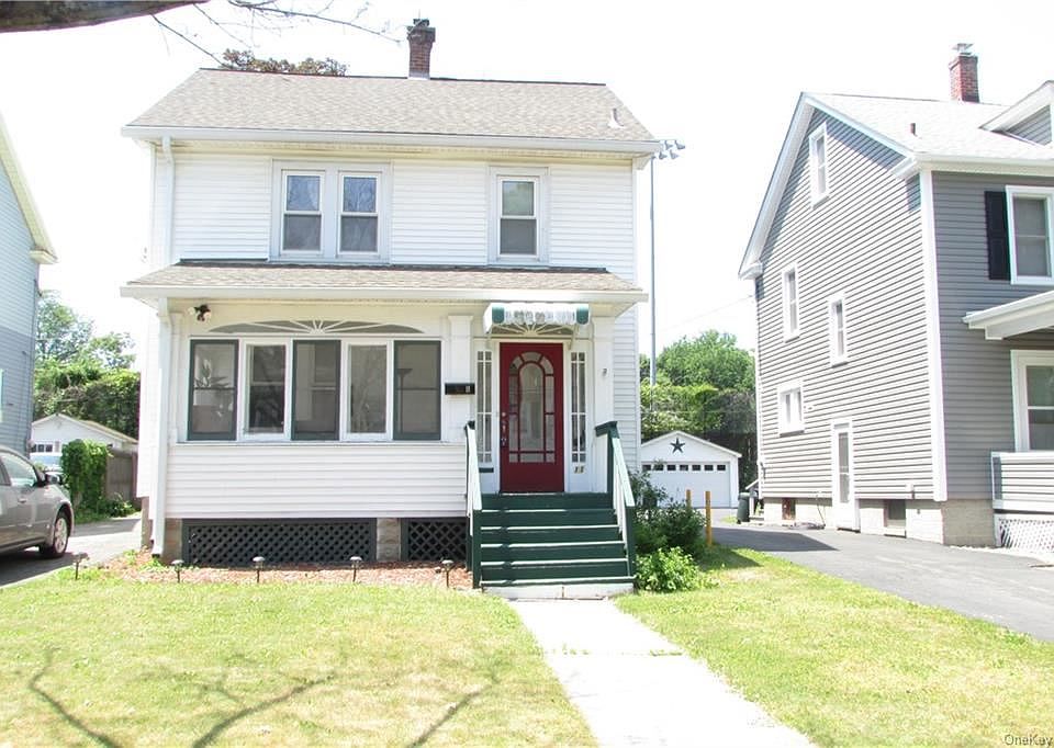 1st image of 11 Lown Ct