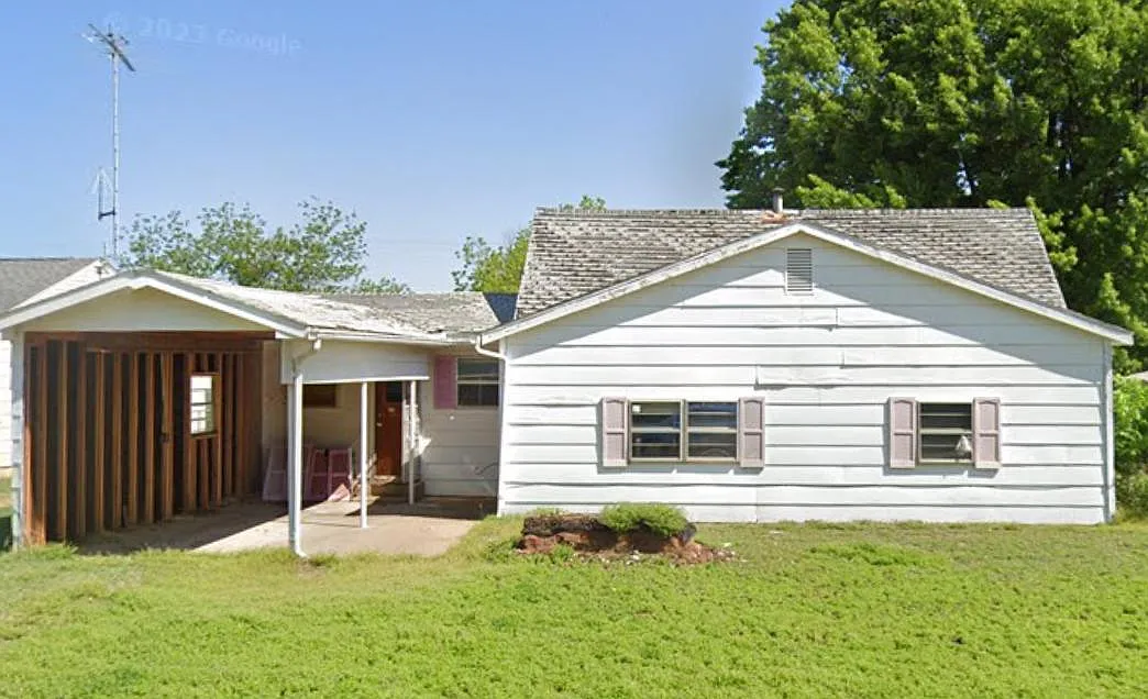 1311 Jackson St — Photo 1