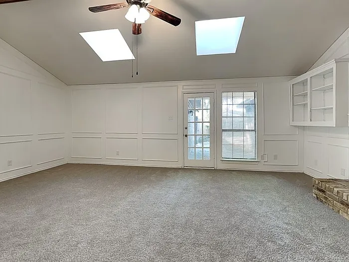 3110 Berkshire Dr — Photo 6