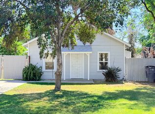 3870 E Harvey Ave, Fresno, CA 93702